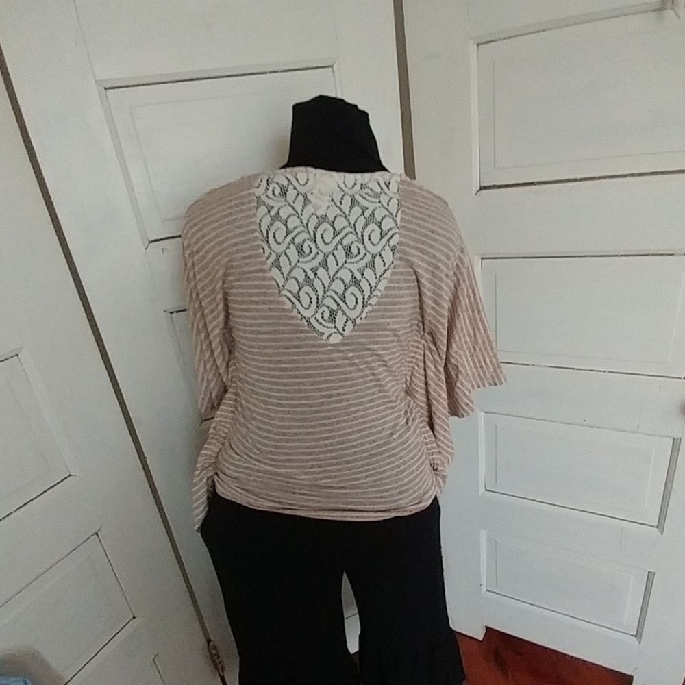 Cream blouse - Picture 2 of 2